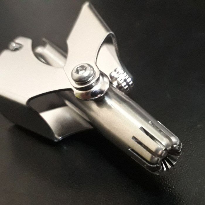 Manual Nose Hair Trimmer